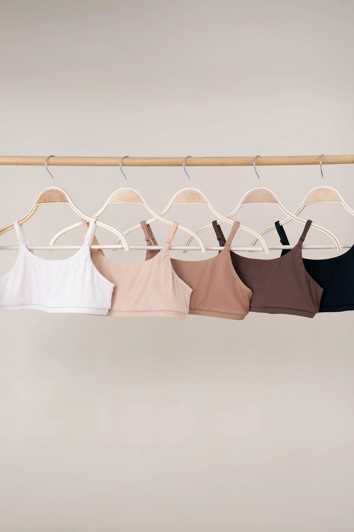 Women's Scoop Neck Bralette in Latte