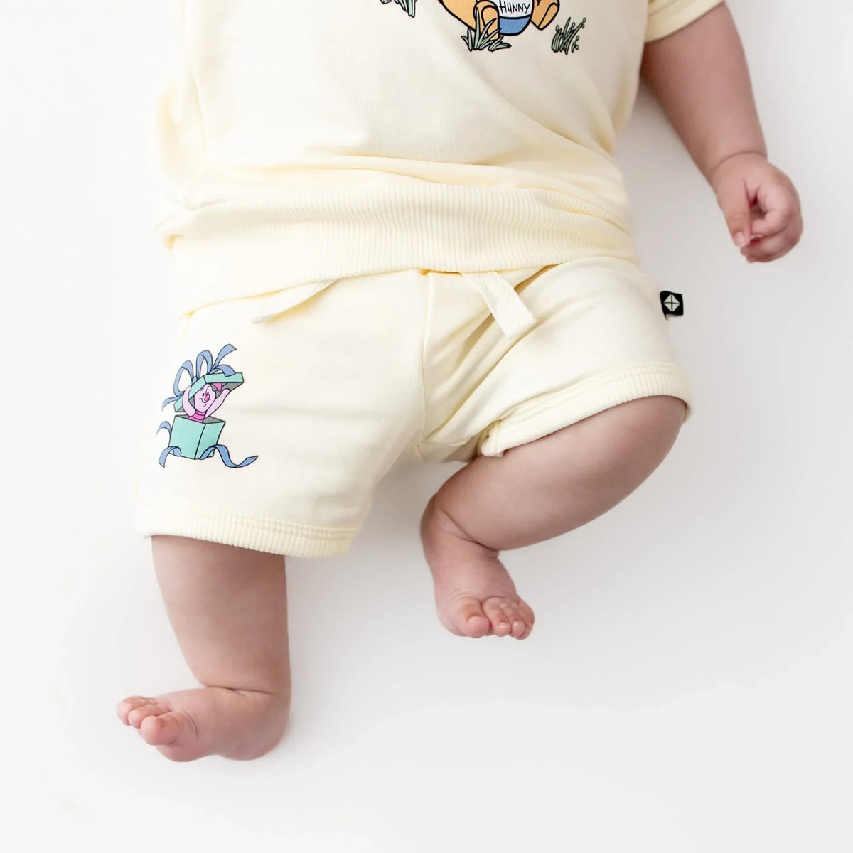 Short Sleeve Jogger Set in Winnie the Pooh on Chamomile