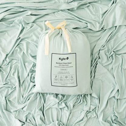 Fitted Sheet with Pillowcases in Sage