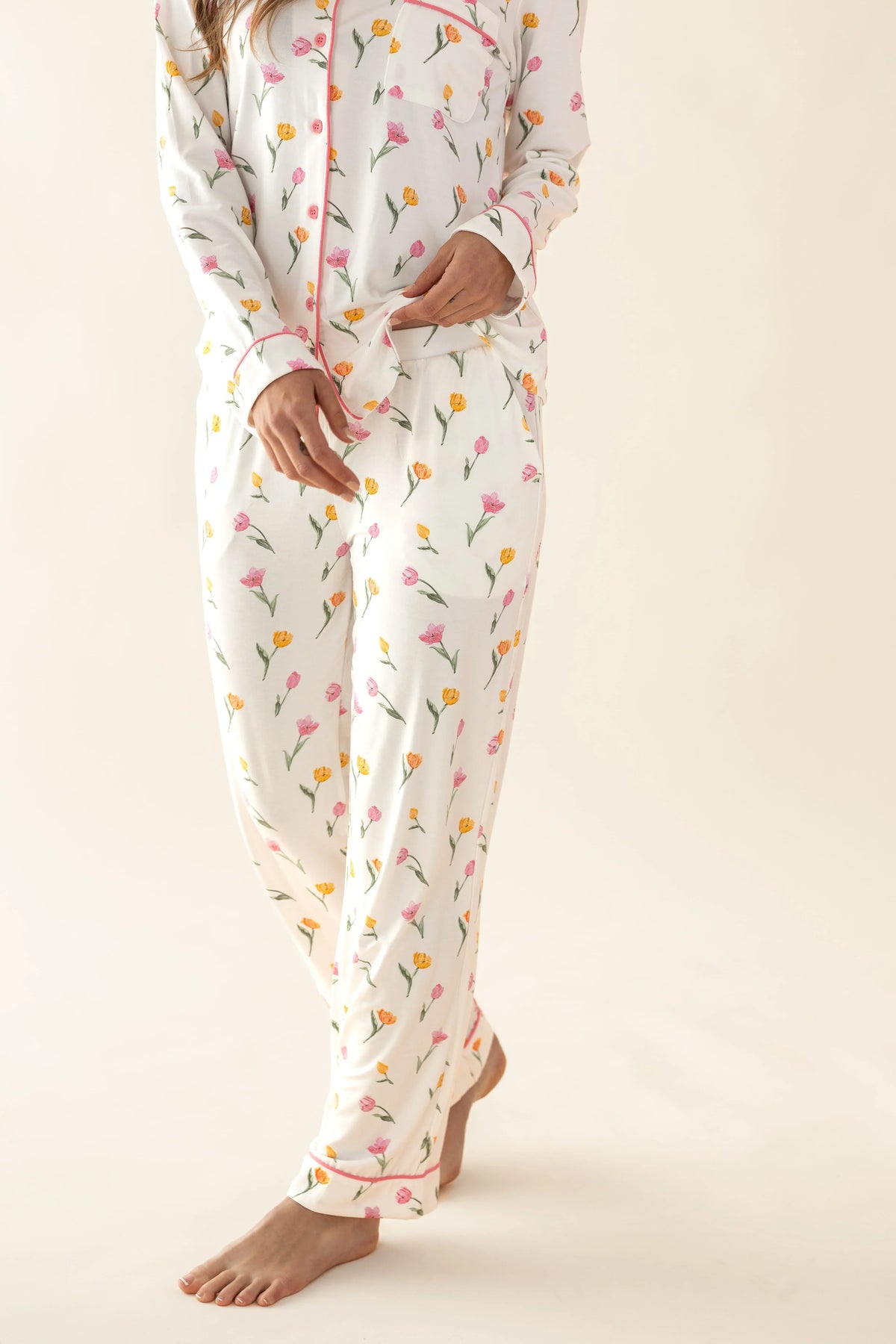 Long-Sleeved Women's Pajama Set in Tulip