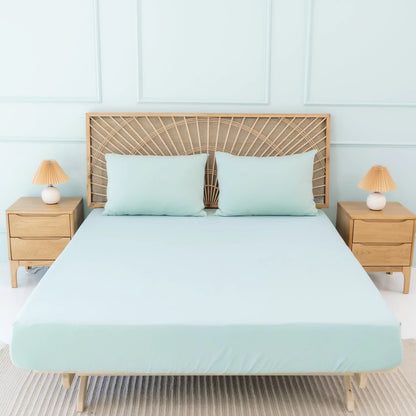 Fitted Sheet with Pillowcases in Sage