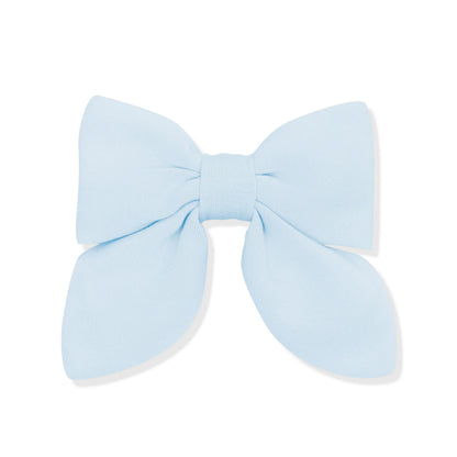 Medium Alligator Clip Bow in Breeze