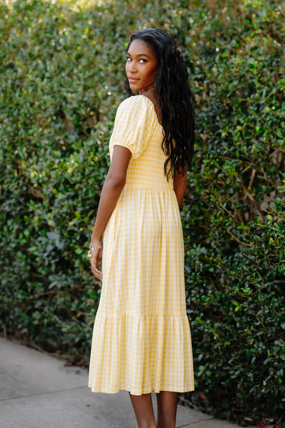 Women’s Smocked Dress in Gingham Chamomile