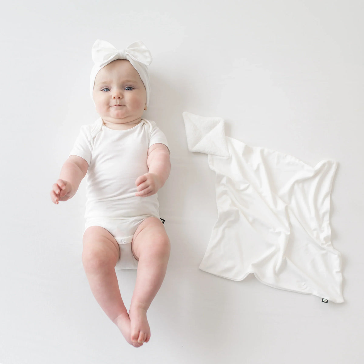 Kite Lovey in Cloud